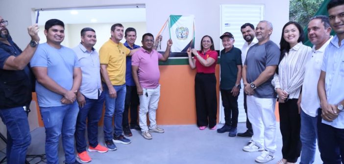 Prefeitura faz entregas importantes para o setor primário e inaugura Centro Social na zona rural