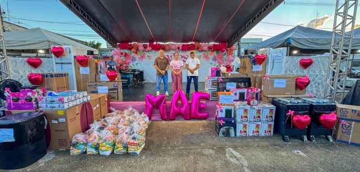 Festa do Dia das Mães reúne famílias e emociona mamães em Rio Preto da Eva